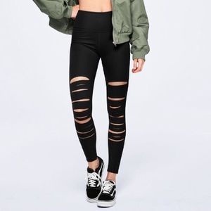 VS PINK Ultimate Leggings